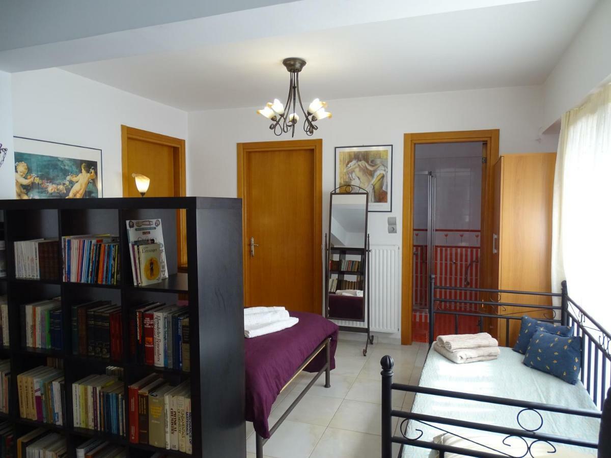 Dreamy Studio With Private Garden Athen Exterior foto
